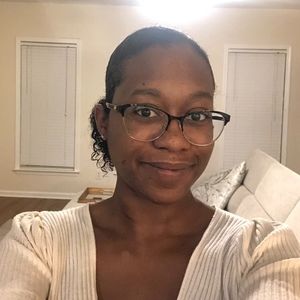 Meet your Posher, Jillian